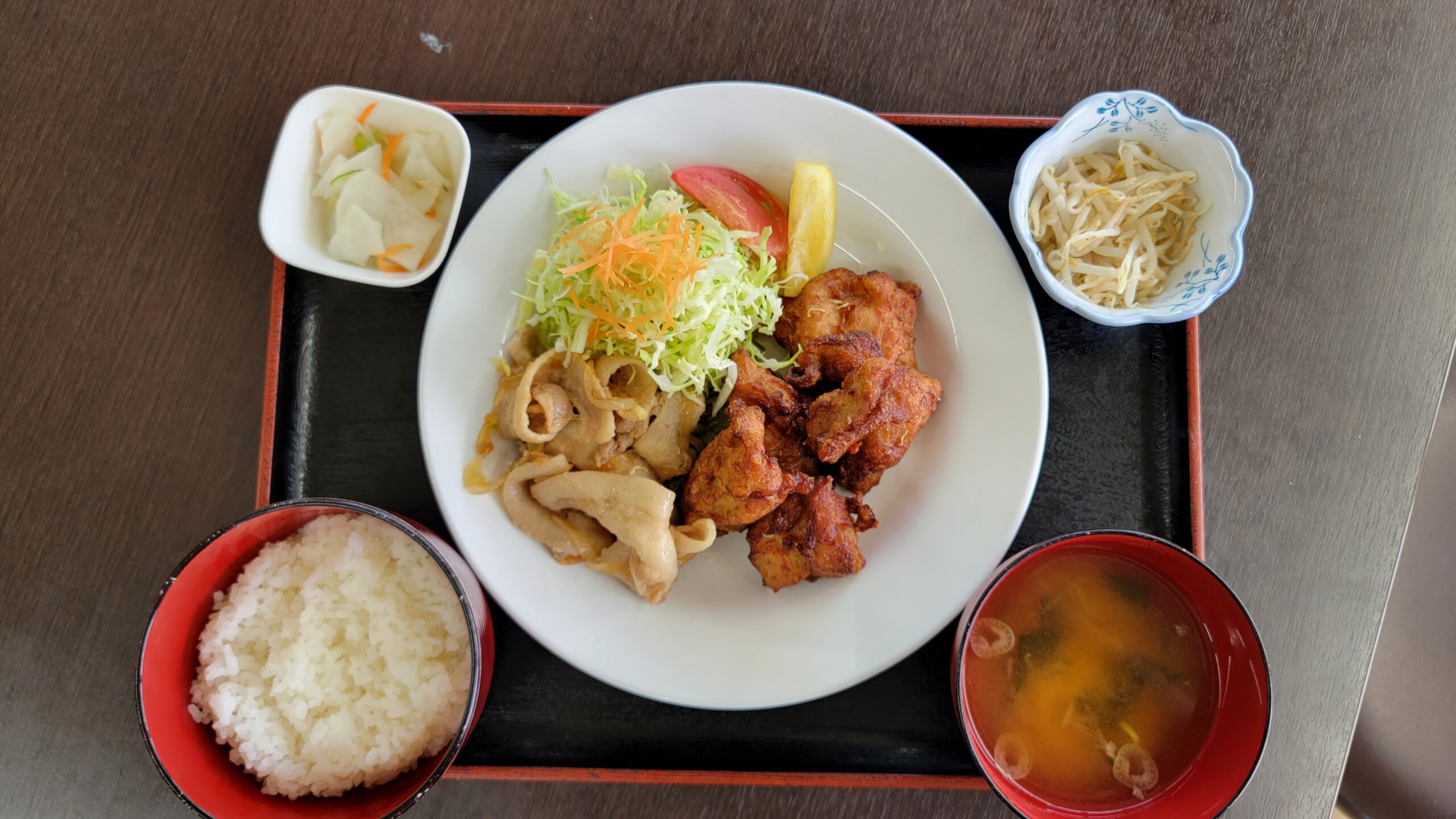生姜焼き唐揚げ定食