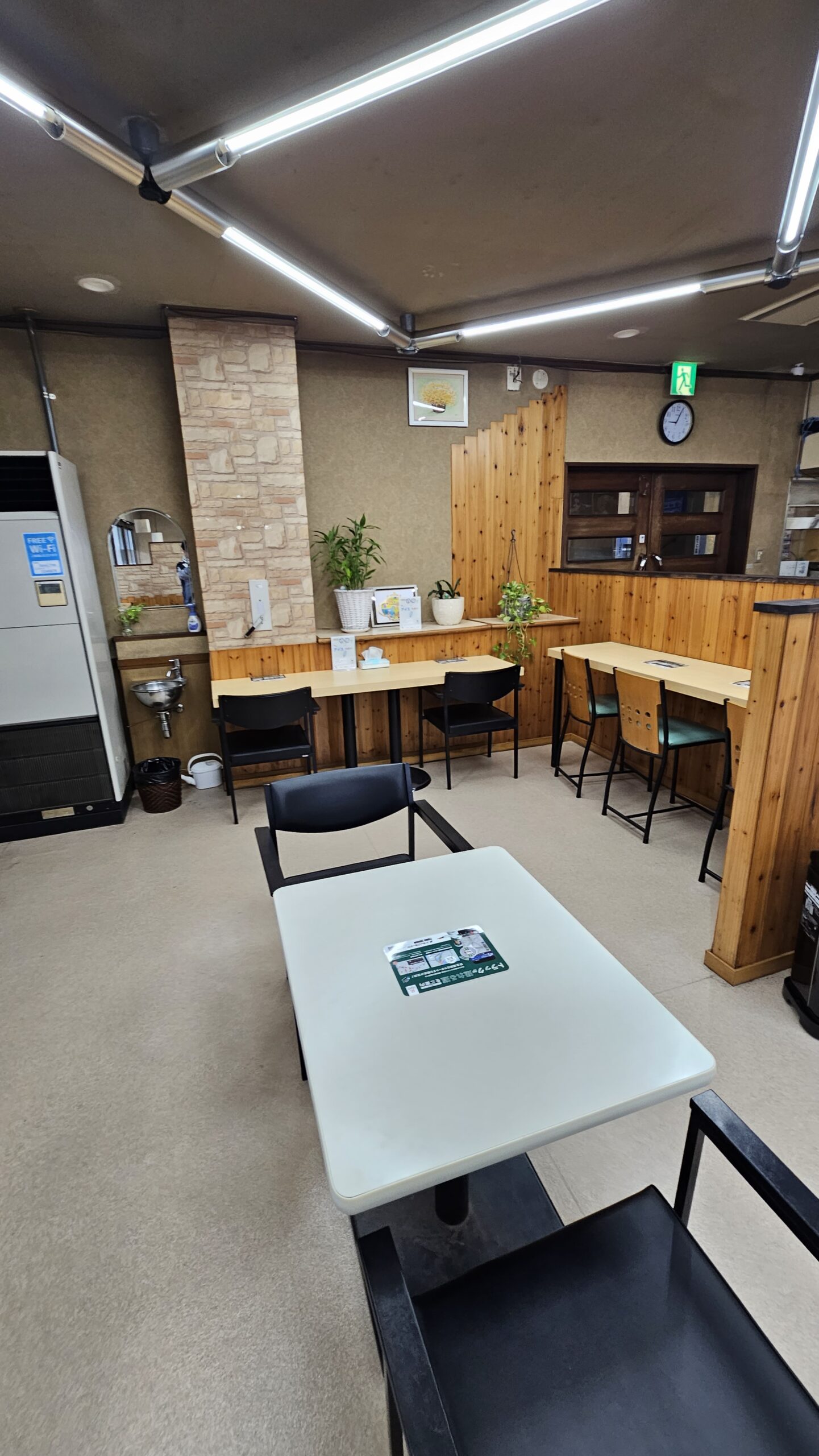 店内客席