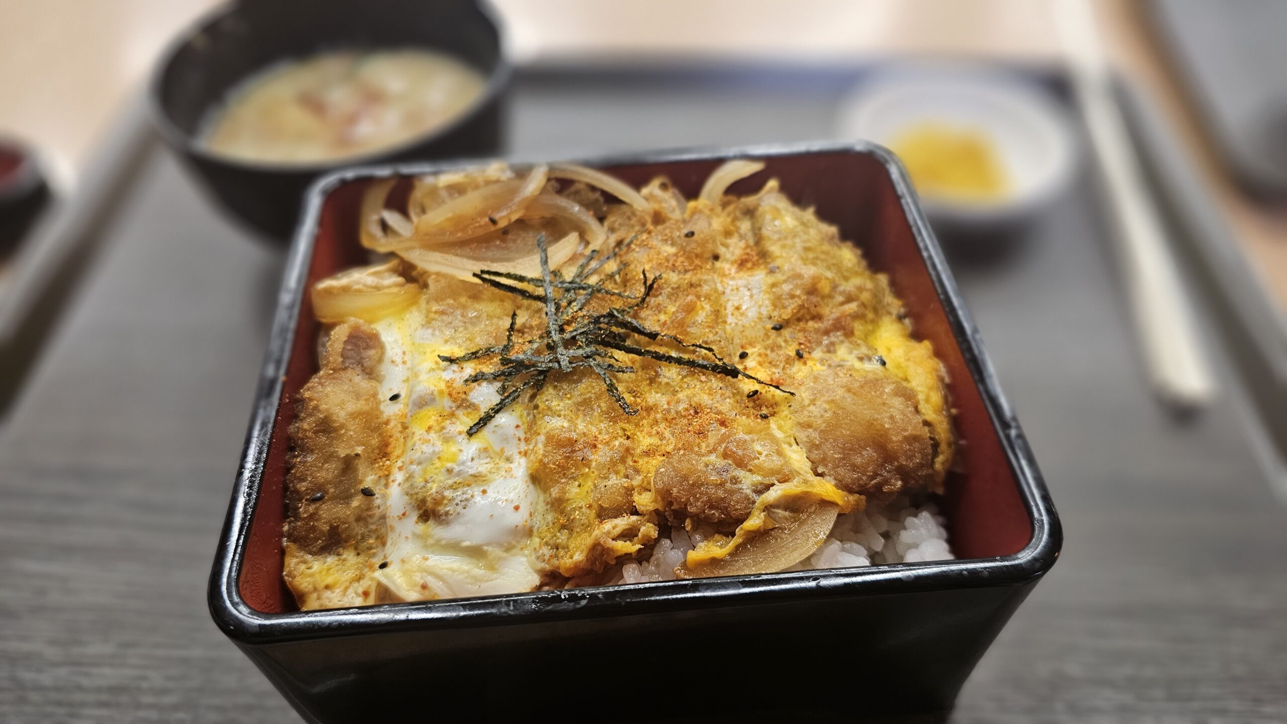 かつ重